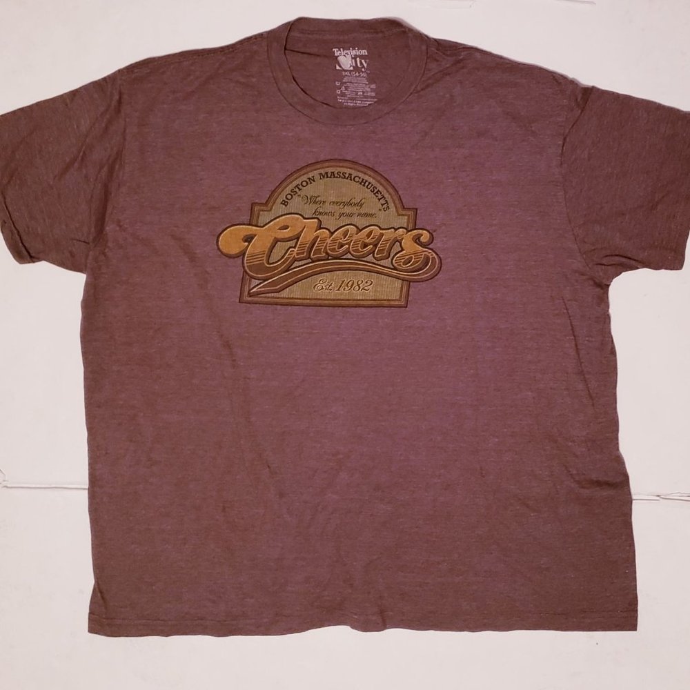 Cheers of Boston TV Show T-shirt. Size is 3XL